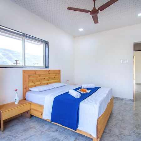 لونافالا Empyrean Stay Ll 6Bhk Ll Royal Bramha Palace Ll Pvt Pool Ll المظهر الخارجي الصورة