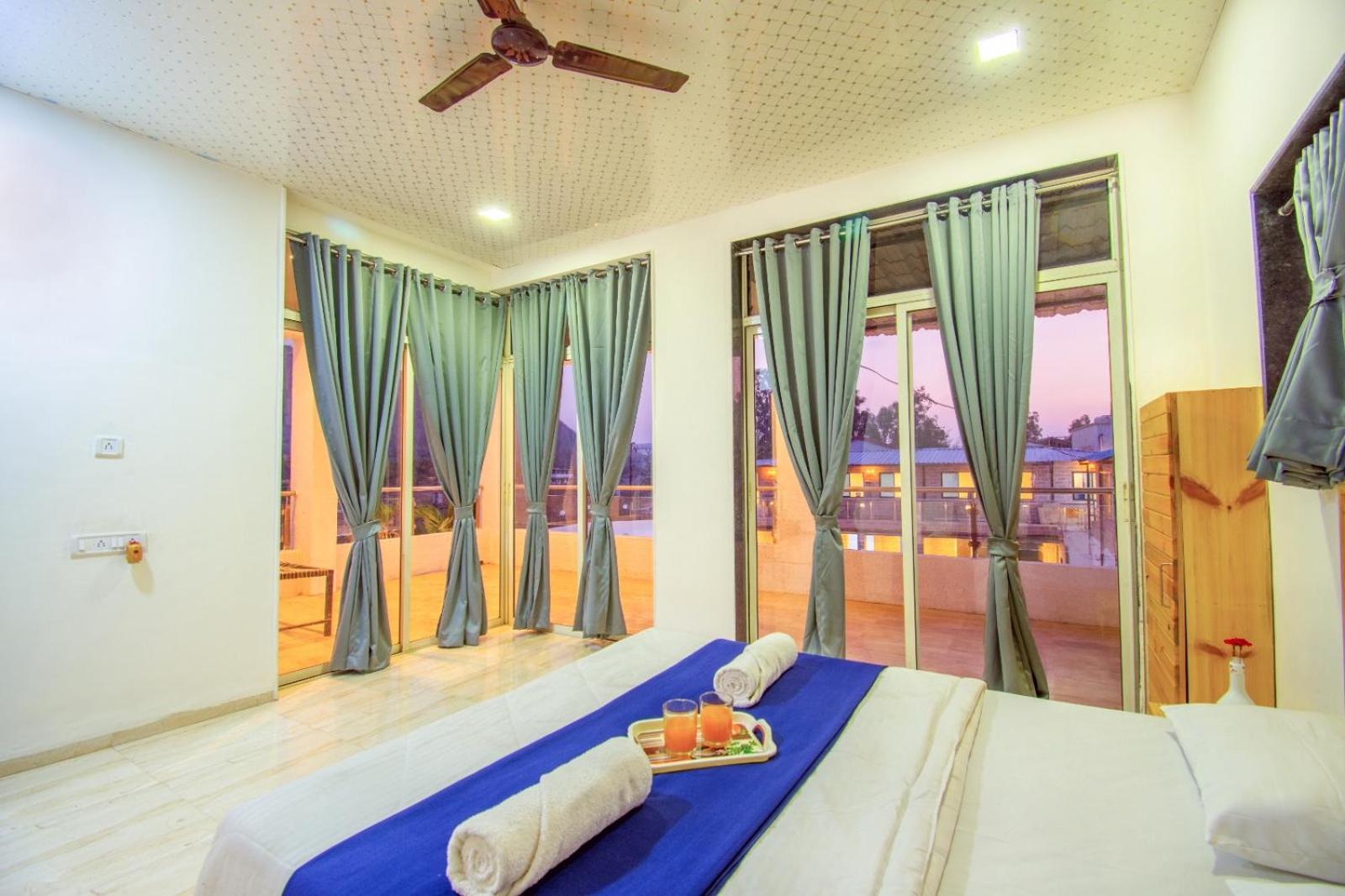 لونافالا Empyrean Stay Ll 6Bhk Ll Royal Bramha Palace Ll Pvt Pool Ll المظهر الخارجي الصورة