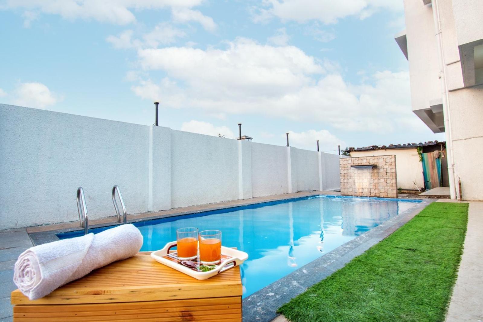 لونافالا Empyrean Stay Ll 6Bhk Ll Royal Bramha Palace Ll Pvt Pool Ll المظهر الخارجي الصورة